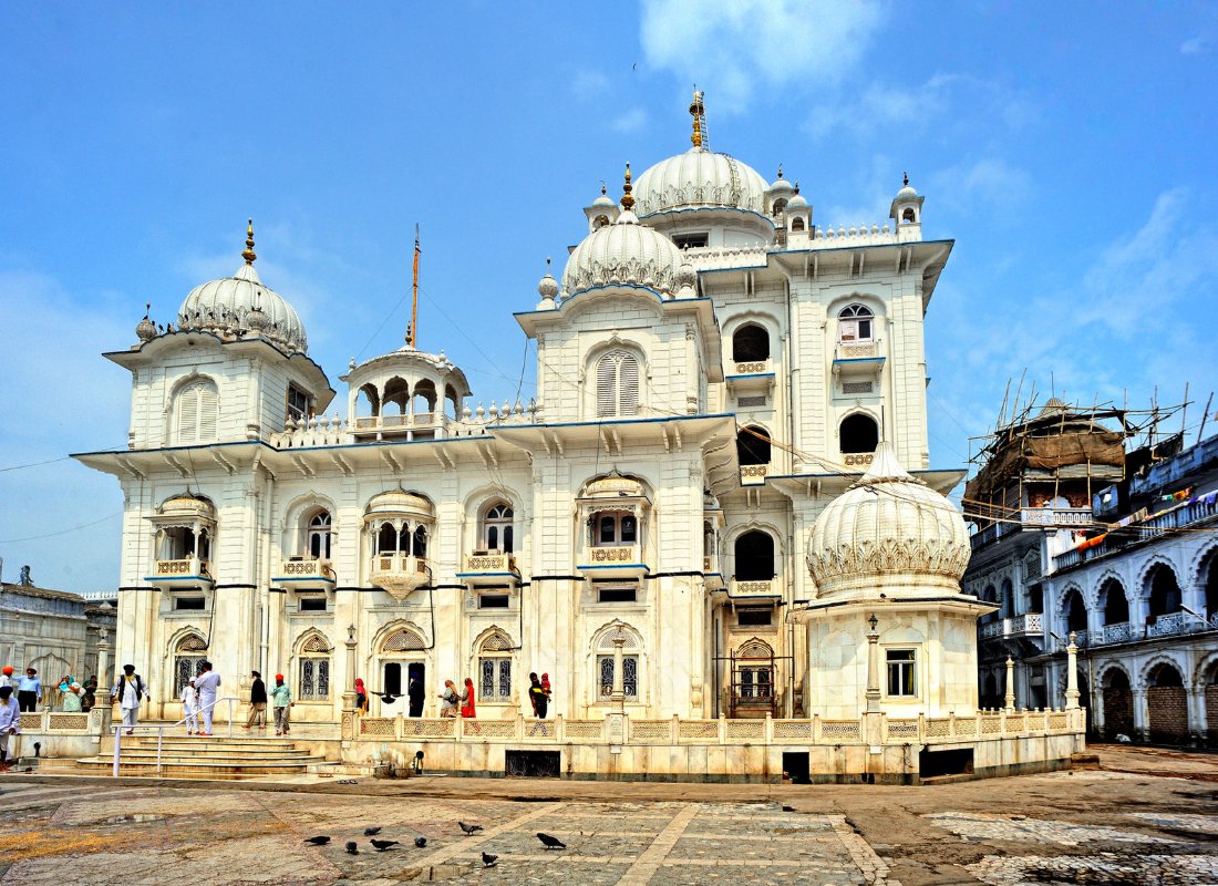 Bengal Despatch 2 & 4 The Holy Ganges 03_1100x800